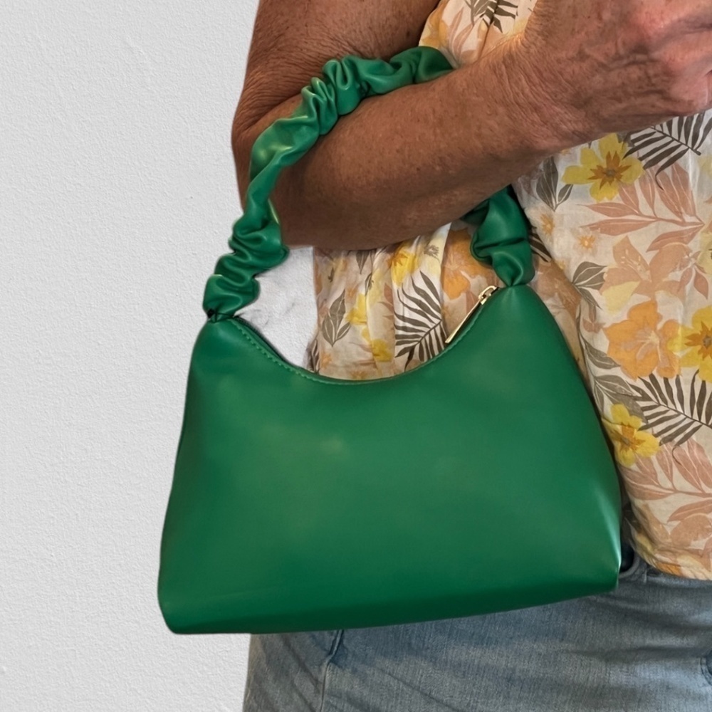 FOREVER 21 Faux Leather Ruched-Strap GREEN Color-Pop Handbag/Purse/Bag NWT - Picture 10 of 12